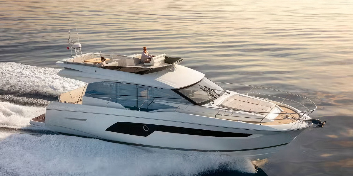 Аренда яхты Presige 520 на Лазурном берегу